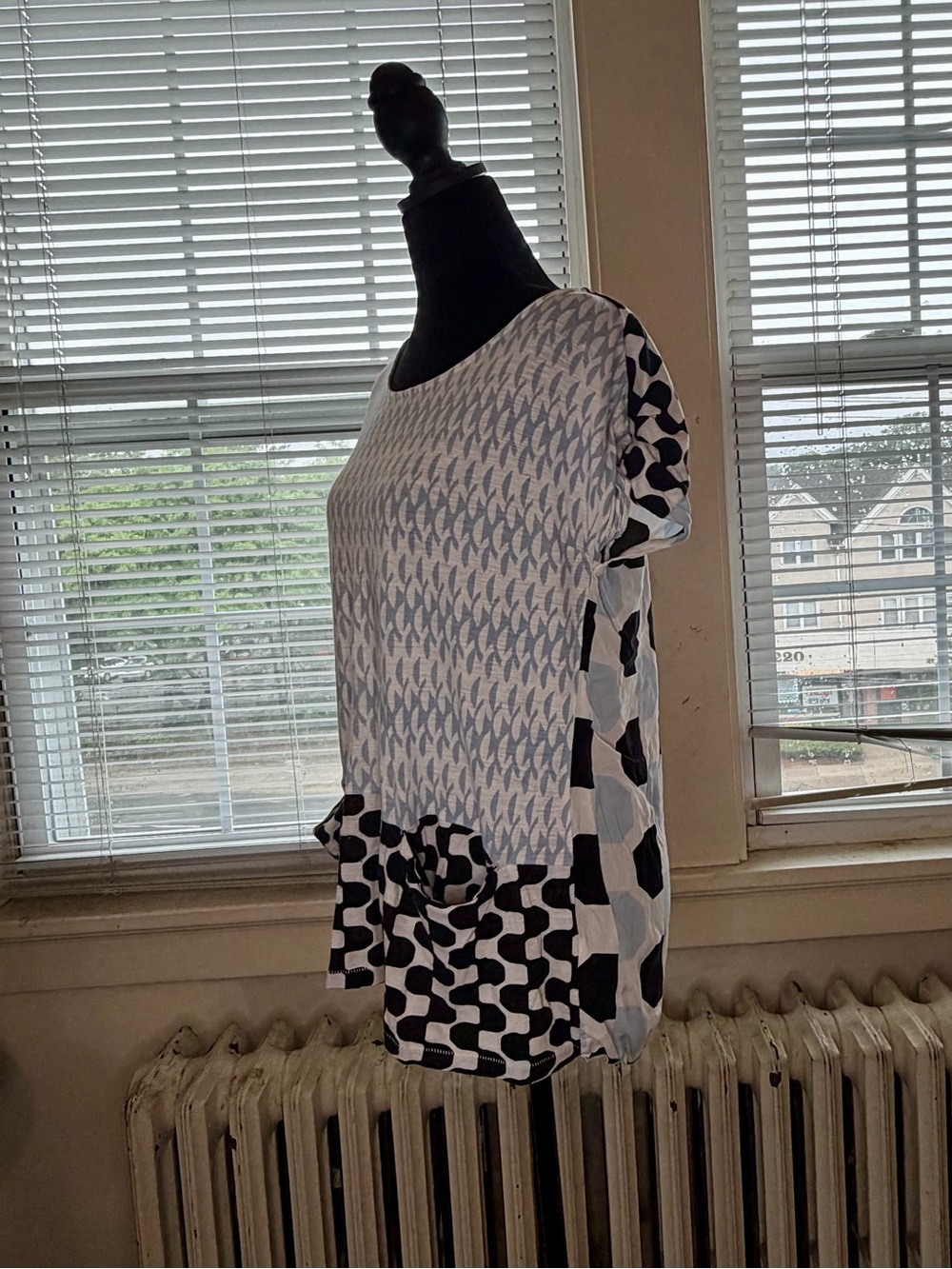 Anthropologie Blue Mixed Print Cap Sleeve Tunic Top with Front Pockets